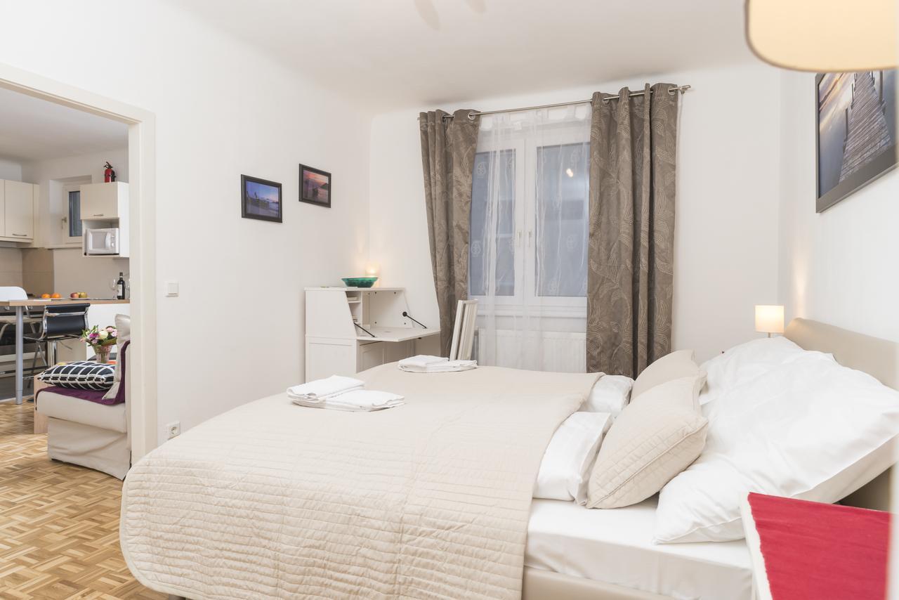 Hideaway Am Tabor Apartment Wina Bagian luar foto