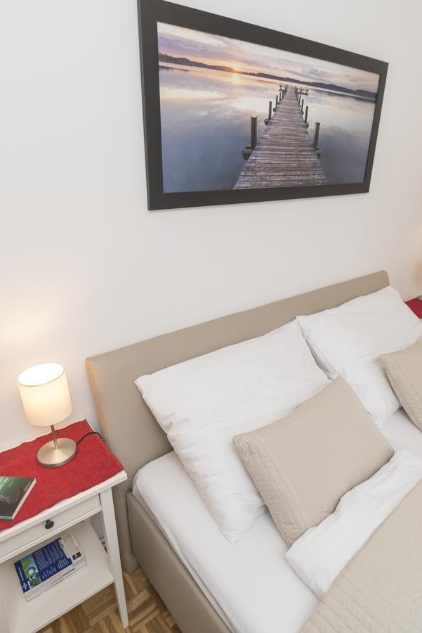 Hideaway Am Tabor Apartment Wina Bagian luar foto